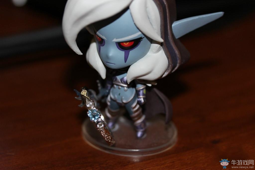 《魔獸世界》 玩家為自己魔獸迷未婚妻定制部落婚戒