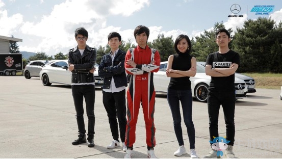 跟隨《極品飛車OL》駕馭“綠色猛獸”馳騁紐博格林