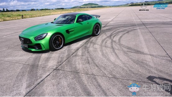 跟隨《極品飛車OL》駕馭“綠色猛獸”馳騁紐博格林