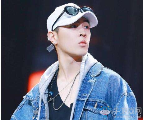 《風暴英雄》聯合王老吉定制版黑涼茶亮相