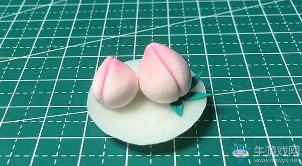 《精靈食肆》玩家自制西王母手辦 亮點竟是蟠桃