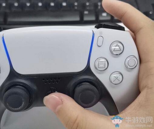 PS5手柄實物曝光 電量為PS4手柄兩倍