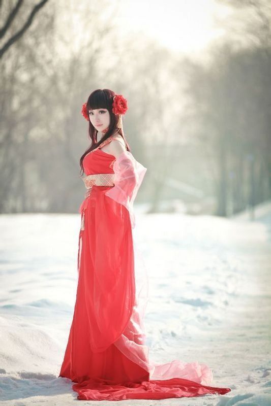 嫵媚輕靈《仙劍奇俠傳3》龍葵雪中唯美COS欣賞